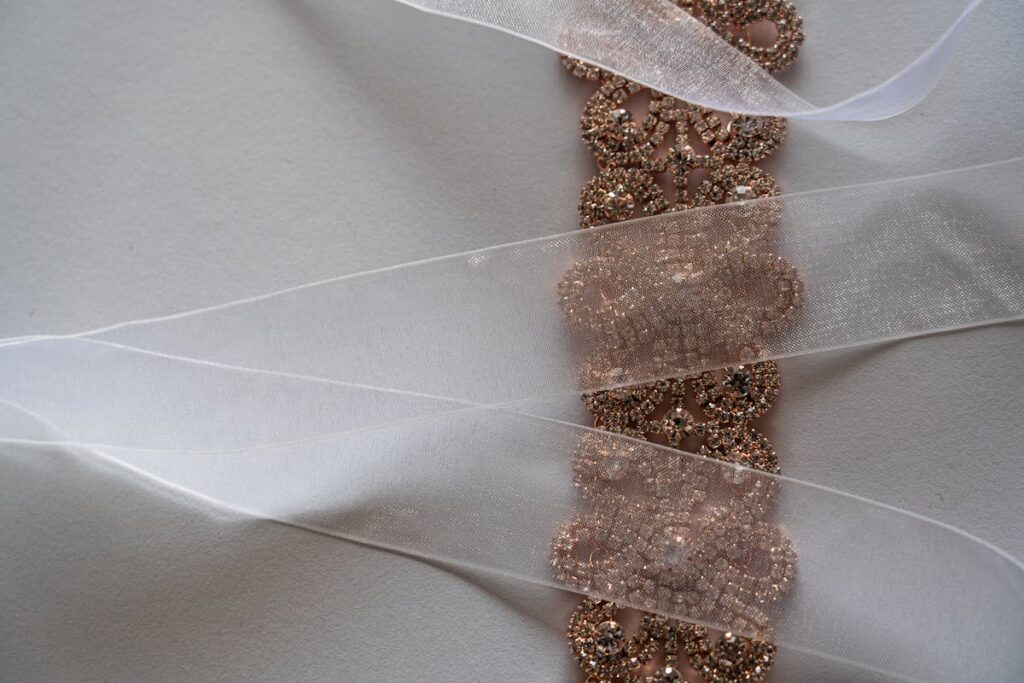 Cannabis wax concentrate on dab tool showing how to smoke wax